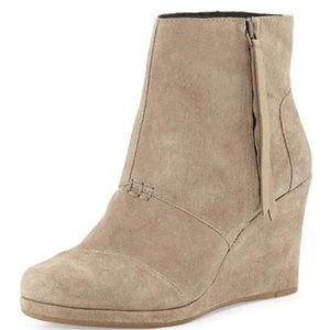 TOMS Desert Wedge High Taupe Suede Ankle Booties Sz 9.5